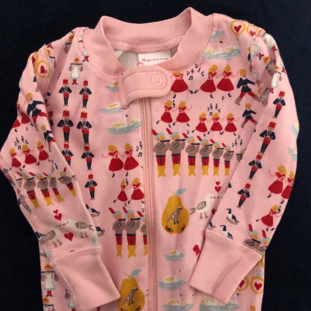 Hanna Andersson 12 Days is Christmas footie PJs